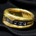 An 18-carat yellow Gold and Sapphire ring