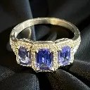 An 18-carat white Gold, Sapphire and Diamond dress ring