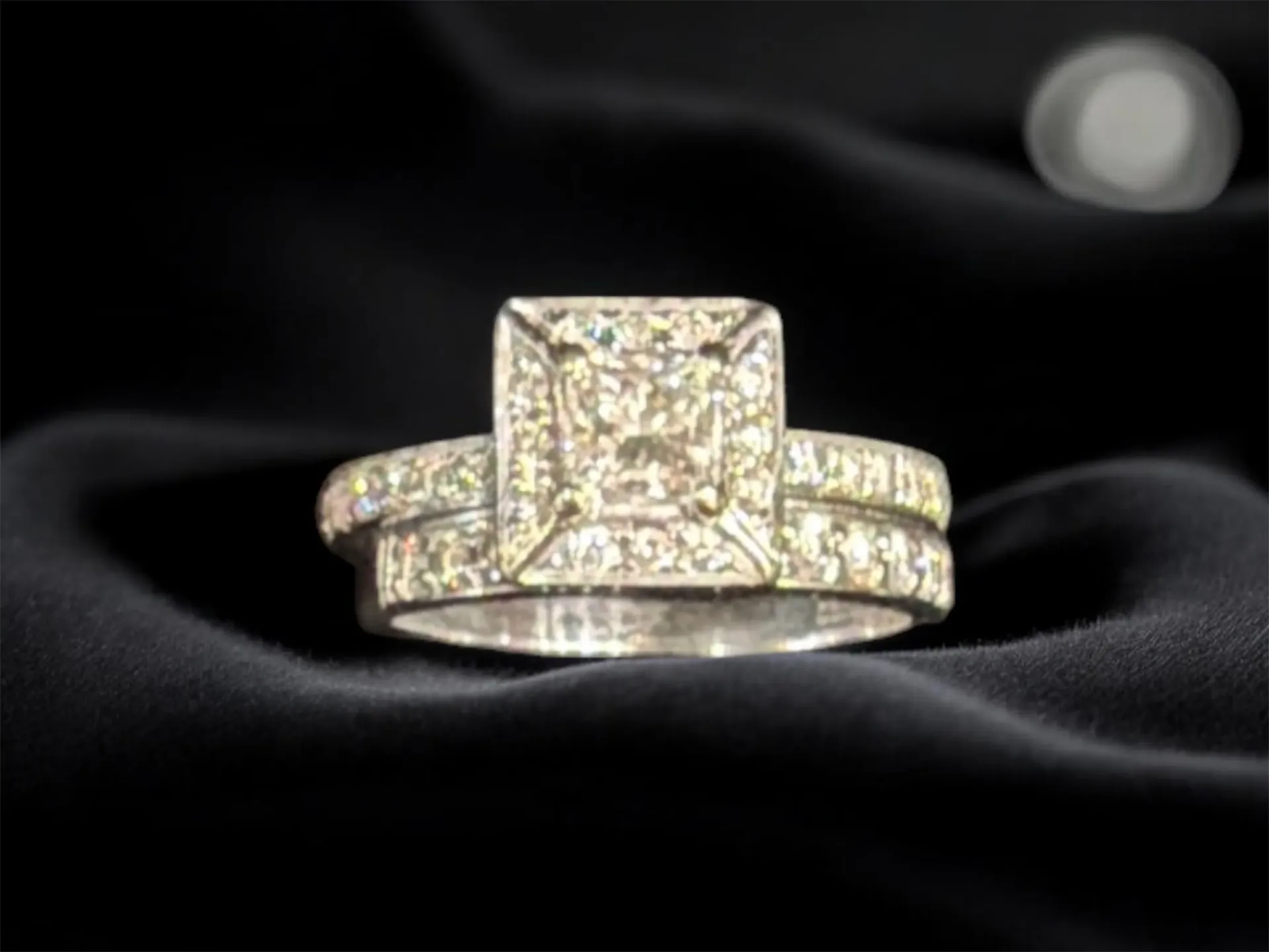18K Ring White Gold
