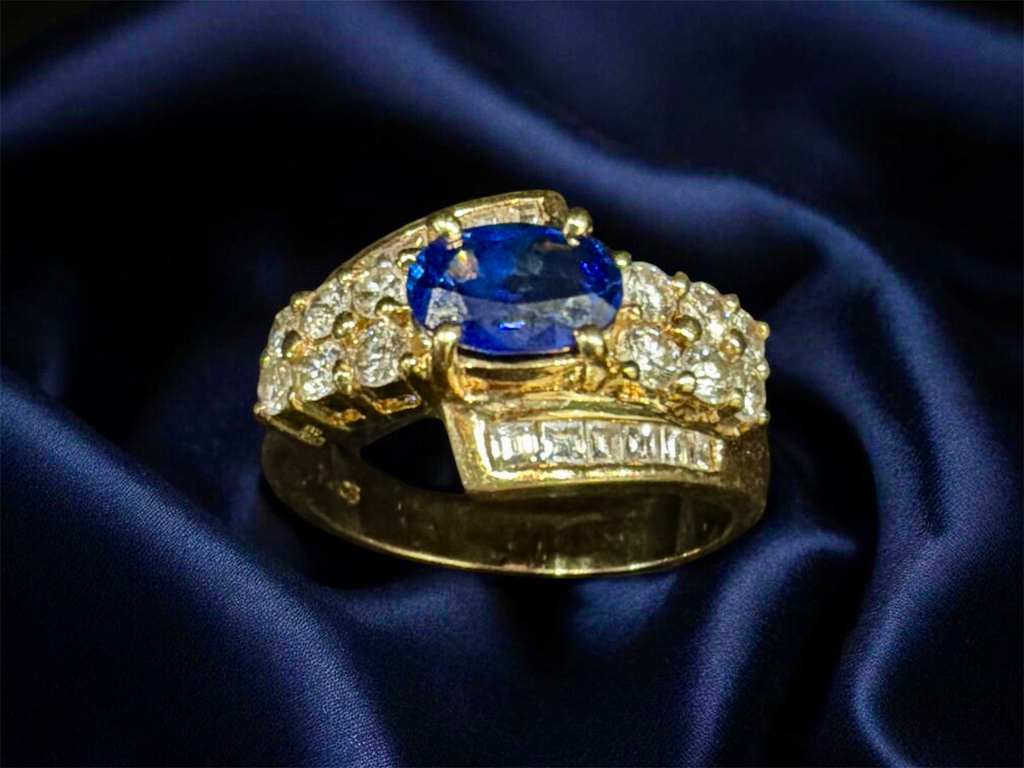 18k Yellow Gold ring